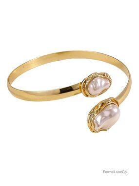 Baroque Pearl Arm Cuff Bracelet Gold Plated Zinc Acrylic Upper Arm Band